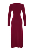 Trendyolmilla Bordo Maxi Volanlı Kare Yaka Fitted/Vücuda Oturan Maxi Esnek Örme Elbise TWOAW24EL00613
