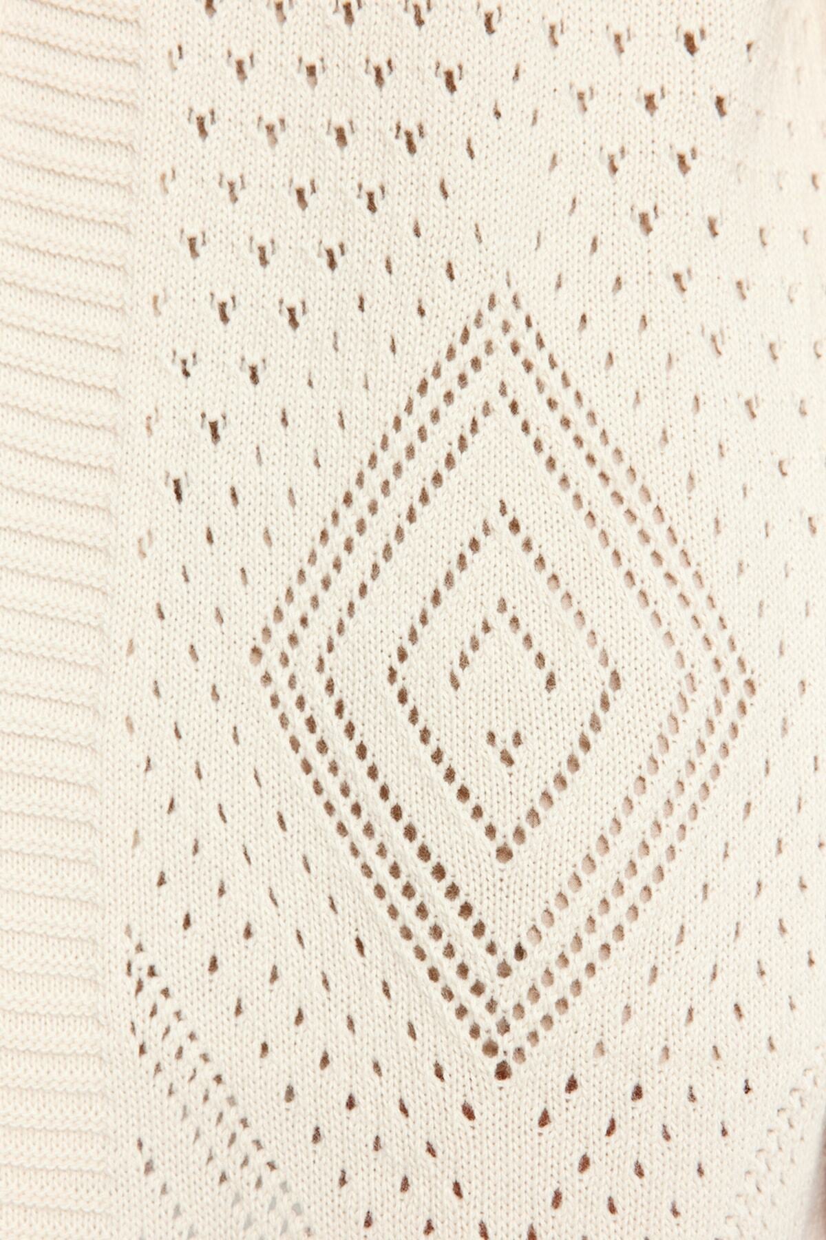 Taş Geniş Kalıp Midi Ajurlu/Delikli Triko Hırka TWOAW24HI00331