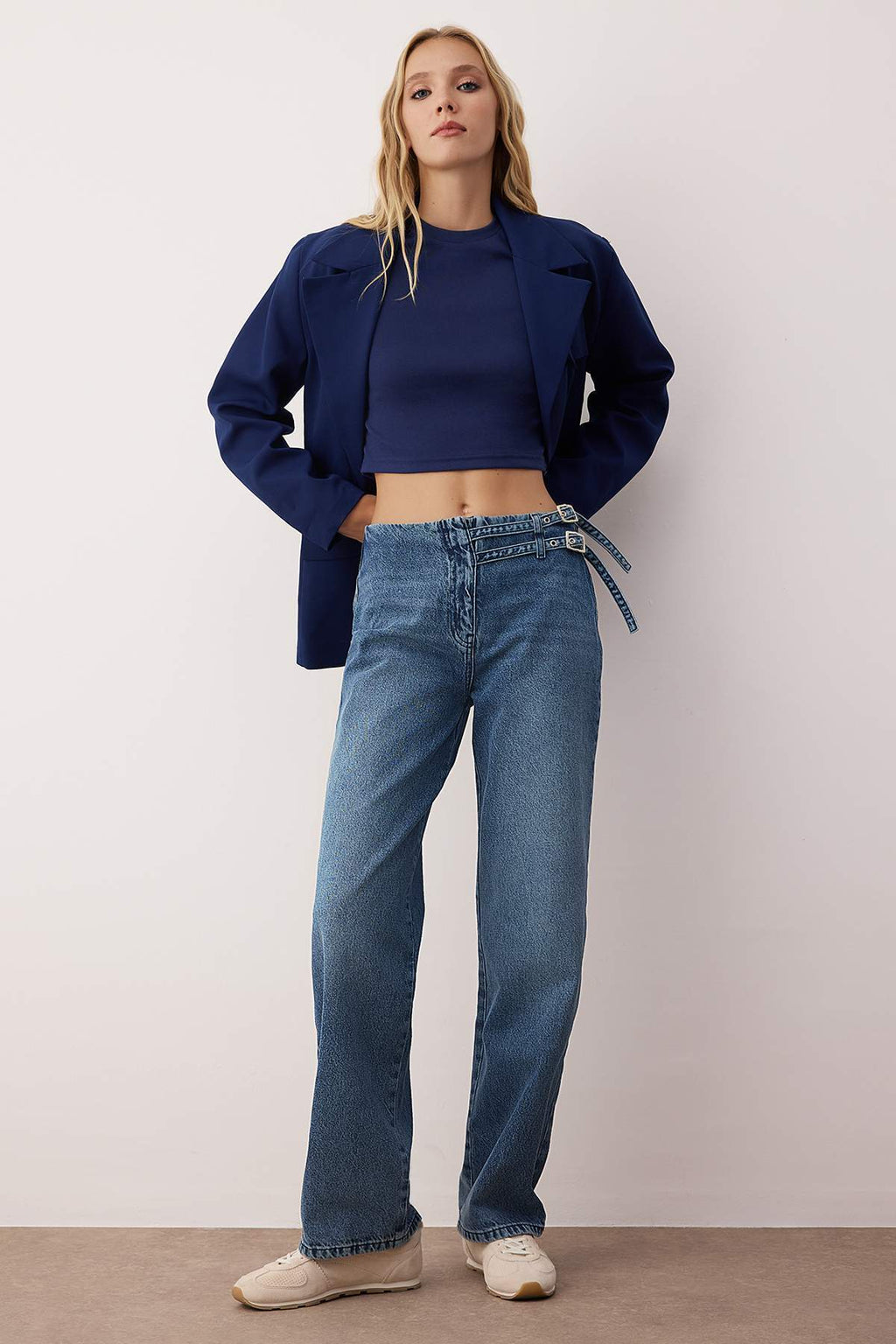 Mavi Kemer Detaylı Normal Bel Wide Leg Jeans TWOAW26JE00137