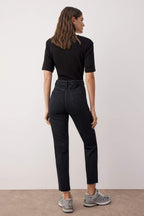 Trendyolmilla Açık Mavi Yüksek Bel Mom Comfort Jeans TWOSS25JE00279