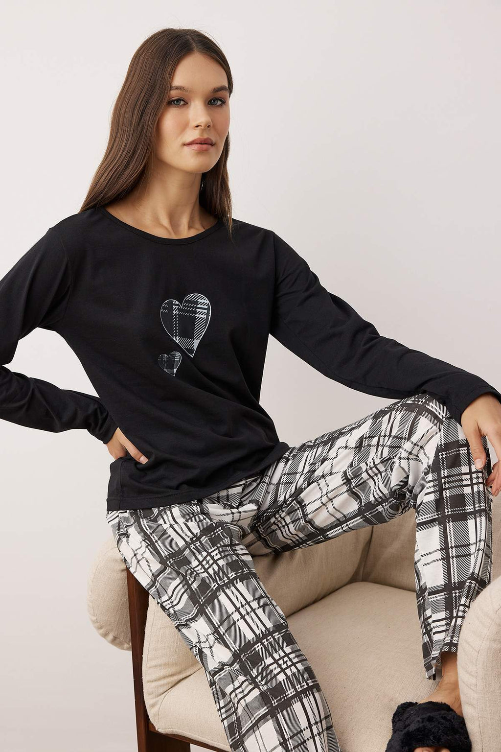 Trendyolmilla Kırmızı Pamuklu Yılbaşı Temalı Örme Pijama Takımı THMAW25PT00220