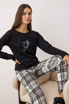 Trendyolmilla Kırmızı Pamuklu Yılbaşı Temalı Örme Pijama Takımı THMAW25PT00220