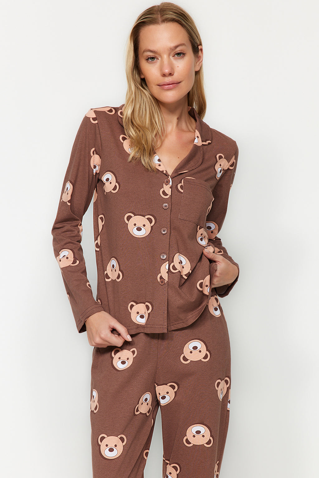 Trendyolmilla Koyu Yeşil %100 Pamuklu Tavşan Desenli Gömlek-Pantolon Örme Pijama Takımı THMAW24PT00002