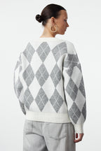 Ekru Yumuşak Dokulu V Yaka Geniş Kalıp Baklava Triko Kazak TWOAW25KZ00200