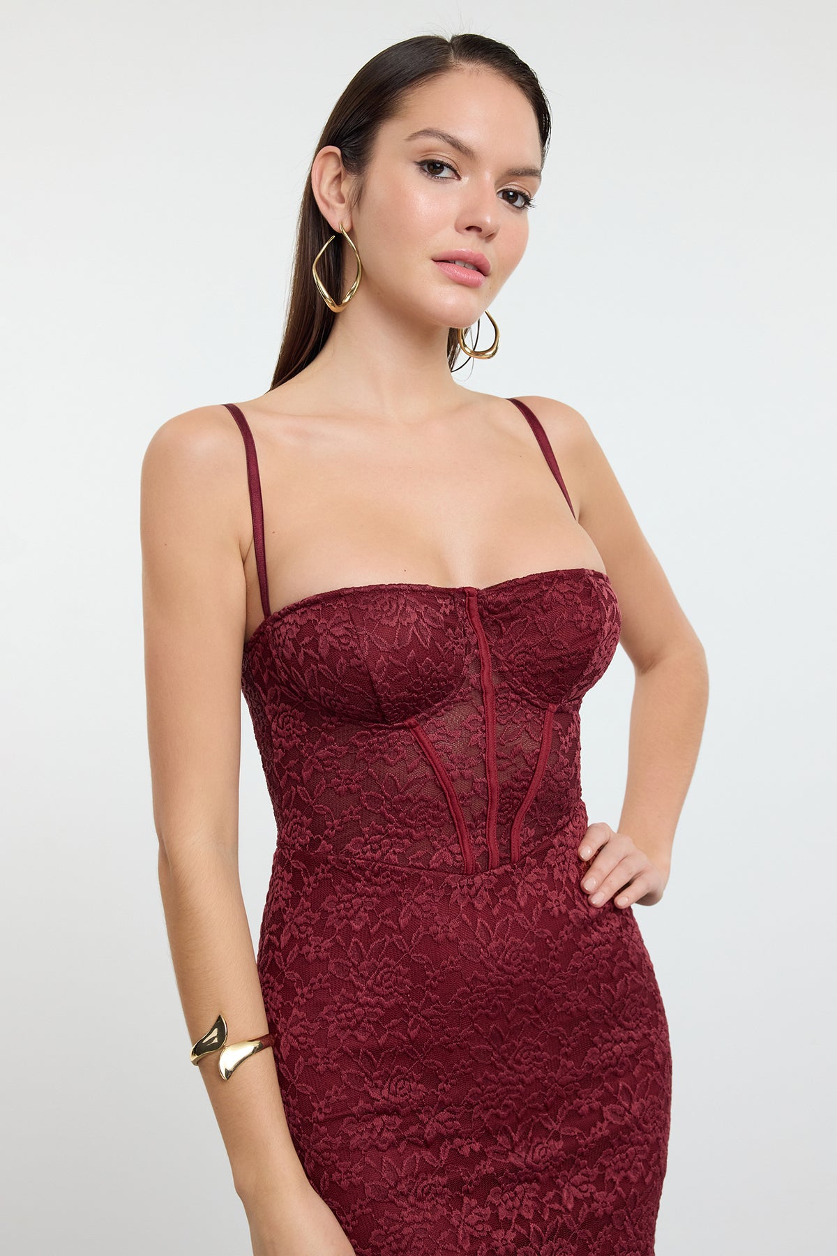 Trendyolmilla Bordo Astarlı Dantel Örme Midi Abiye Gece Mezuniyet Elbisesi TPRAW25EL00120