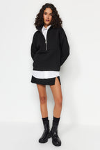 Siyah Oversize/Geniş Kalıp Yarım Fermuarlı Kalın İçi Polarlı Örme Sweatshirt TWOAW24SW00416