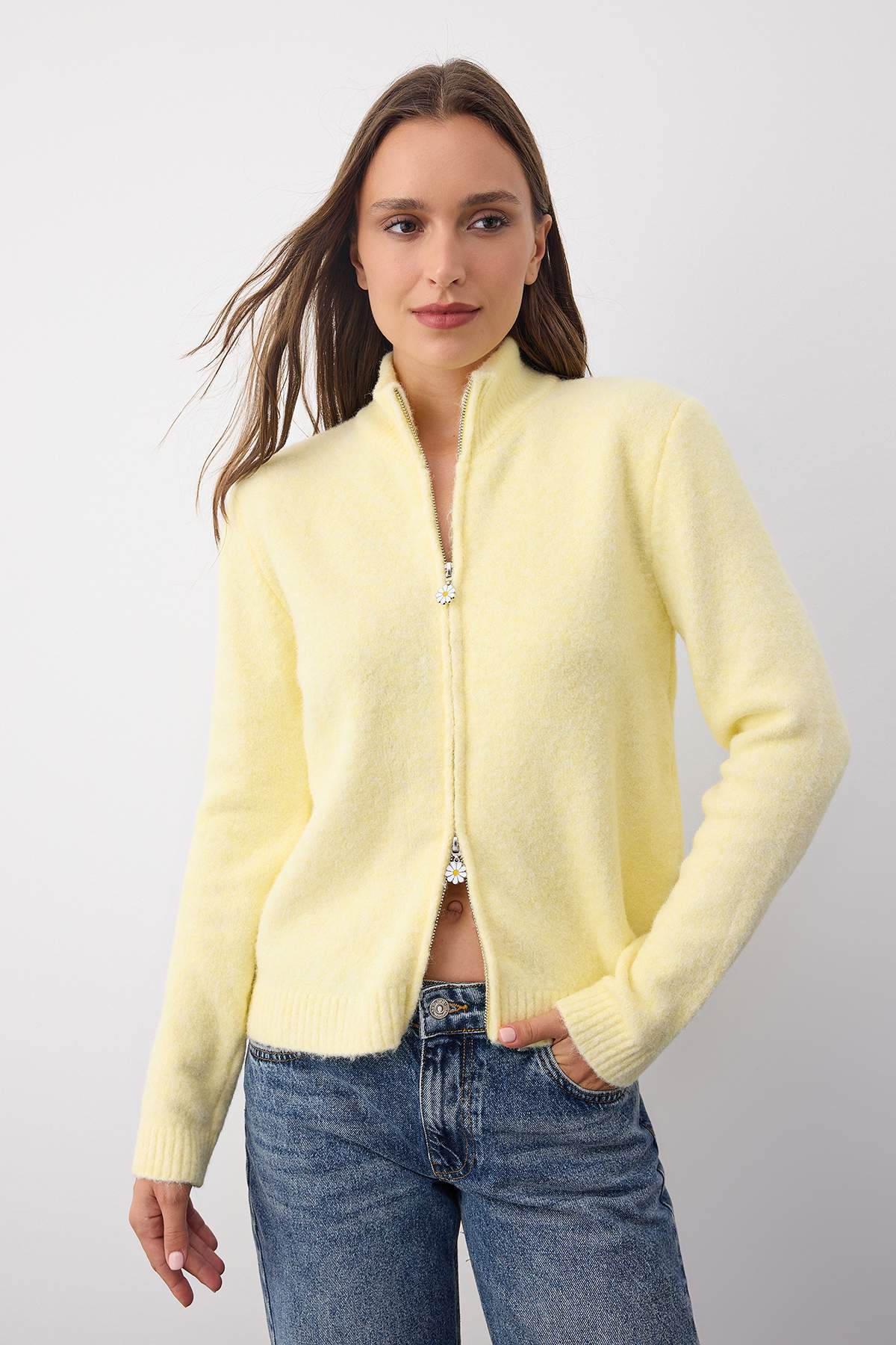 Trendyolmilla Wardrobe Essentials Lacivert Yünlü Fermuarlı Dik Yaka Papatya Elcikli Triko Hırka |TWOAW26HI00090