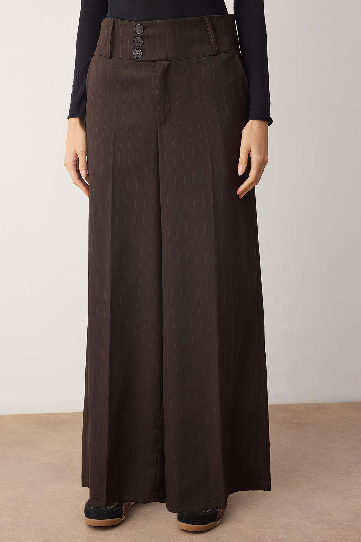 Kahverengi Çizgili Bel Detaylı Extra Geniş Paça Wide Leg Dokuma Pantolon TWOAW26PL00168