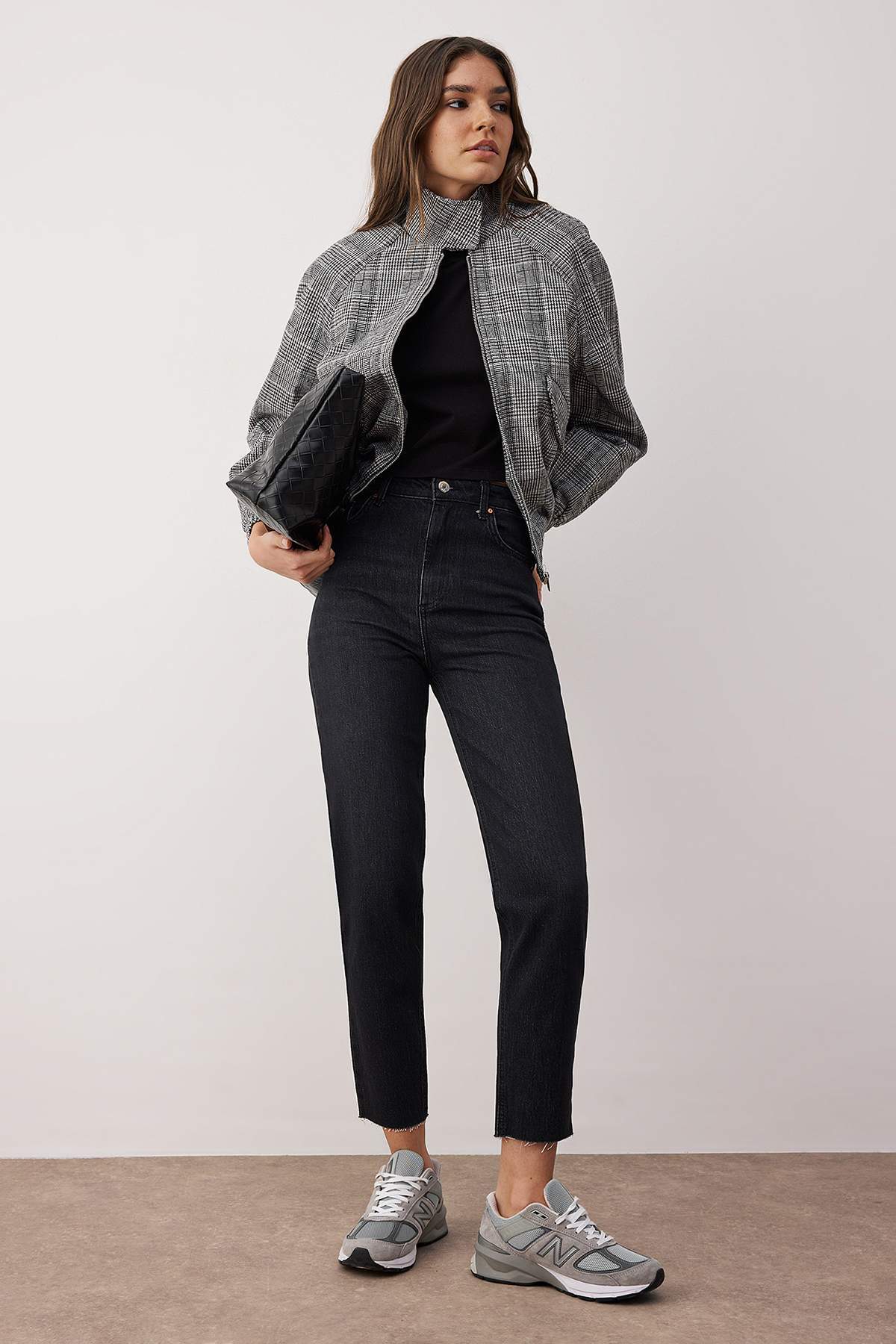Trendyolmilla Açık Mavi Yüksek Bel Mom Comfort Jeans TWOSS25JE00279