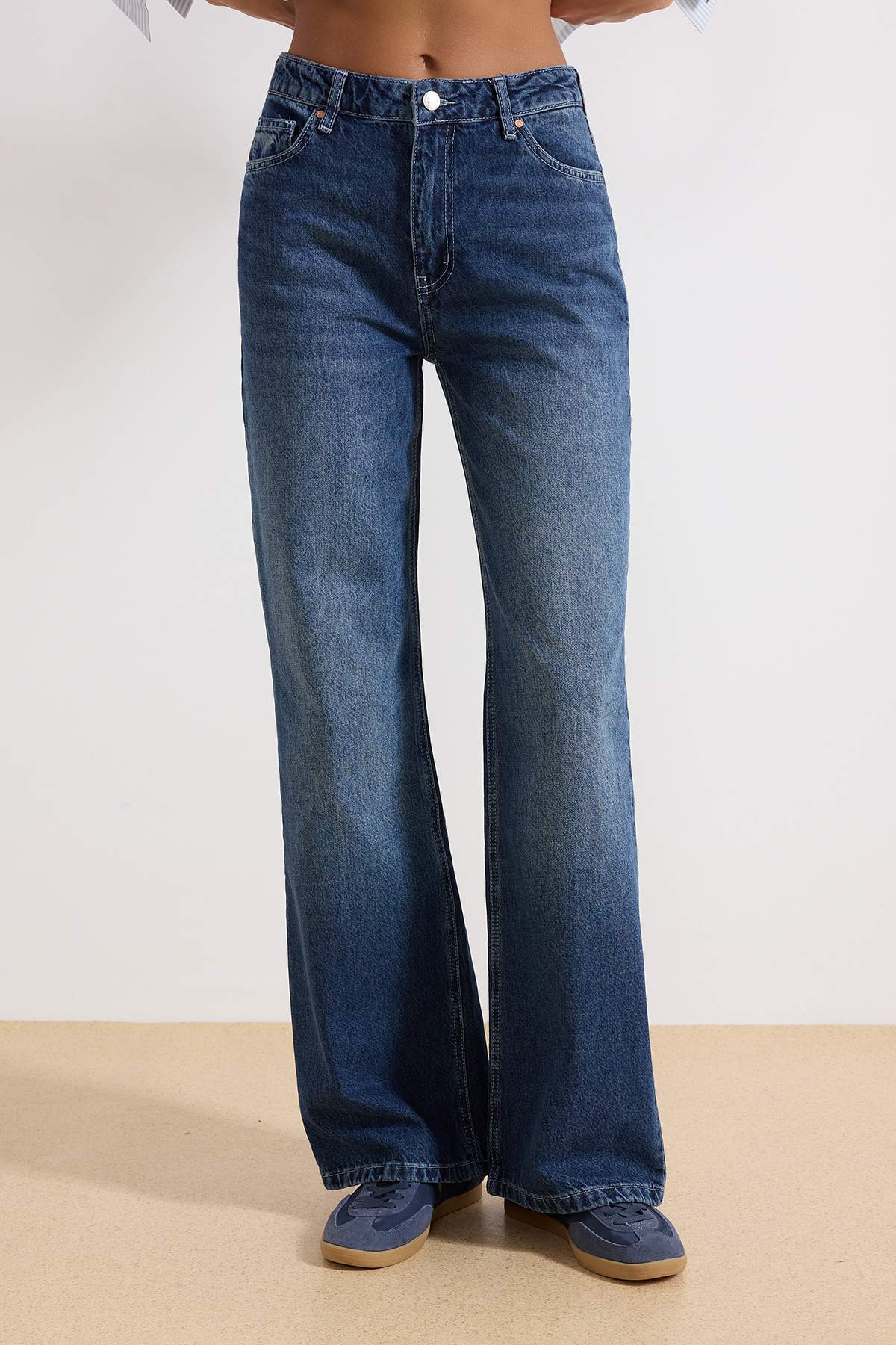 Trendyolmilla Lacivert Yüksek Bel Wide Leg Geniş Paça %100 Pamuk Non-Stretch Jeans TWOSS22JE0242