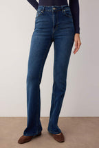 Trendyolmilla More Sustainable Koyu Mavi Yüksek Bel Orta Esnek Flare İspanyol Paça Jeans TWOSS23JE00063