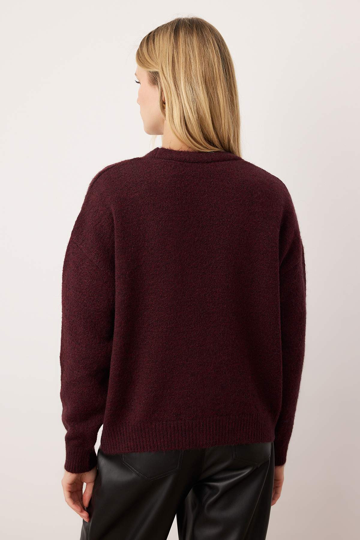 Trendyolmilla Wardrobe Essentials Bordo Alpaca Karışımlı Basic Triko Hırka TWOAW26HI00265