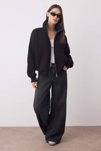 Trendyolmilla Siyah Oversize/Geniş Kalıp Fermuarlı Dik Yaka Kalın Örme Sweatshirt TWOAW26SW00070