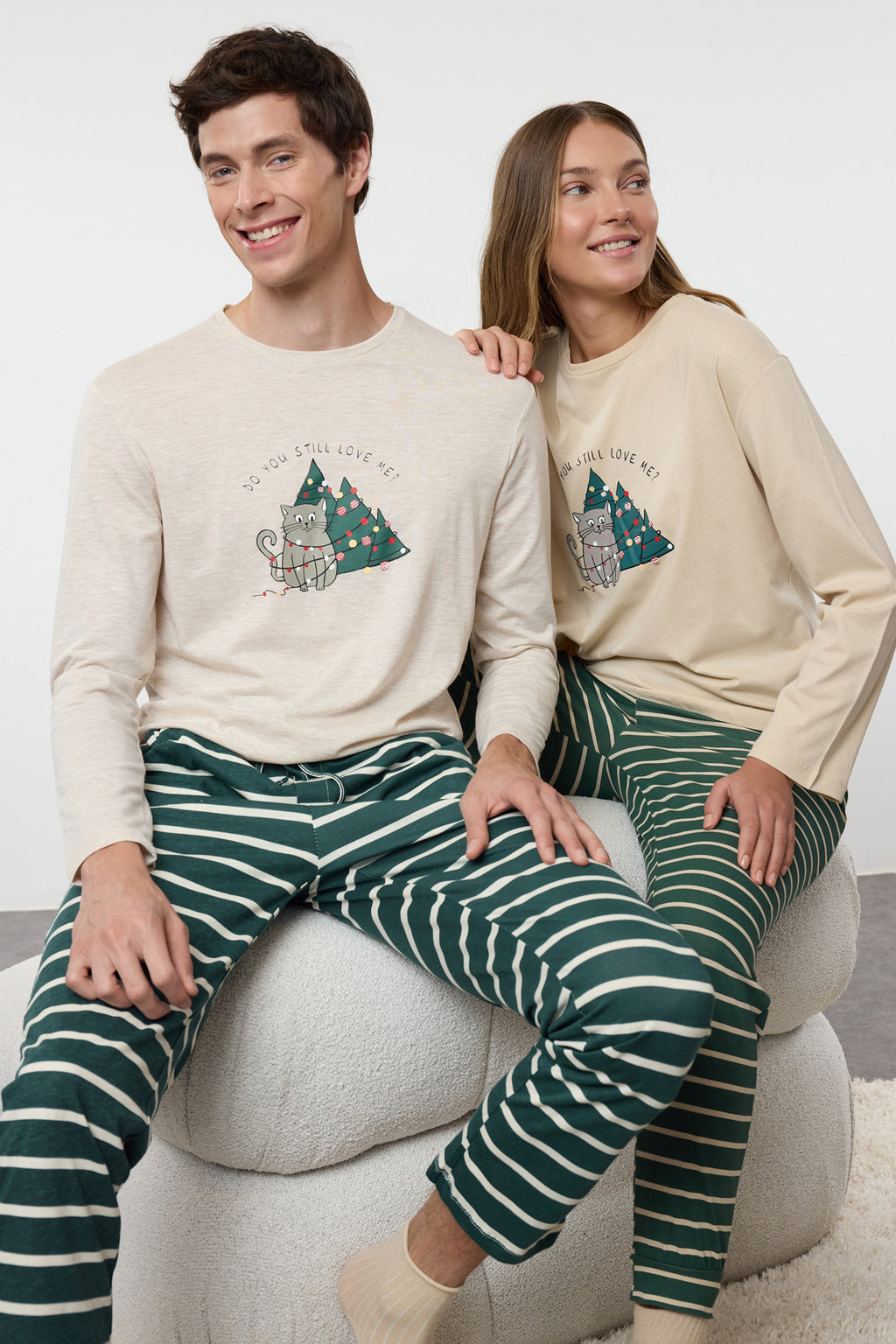 Trendyolmilla Kadın Couple/Çift Lacivert %100 Pamuklu Çizgili Yılbaşı Temalı Örme Pijama Takımı THMAW25PT00164