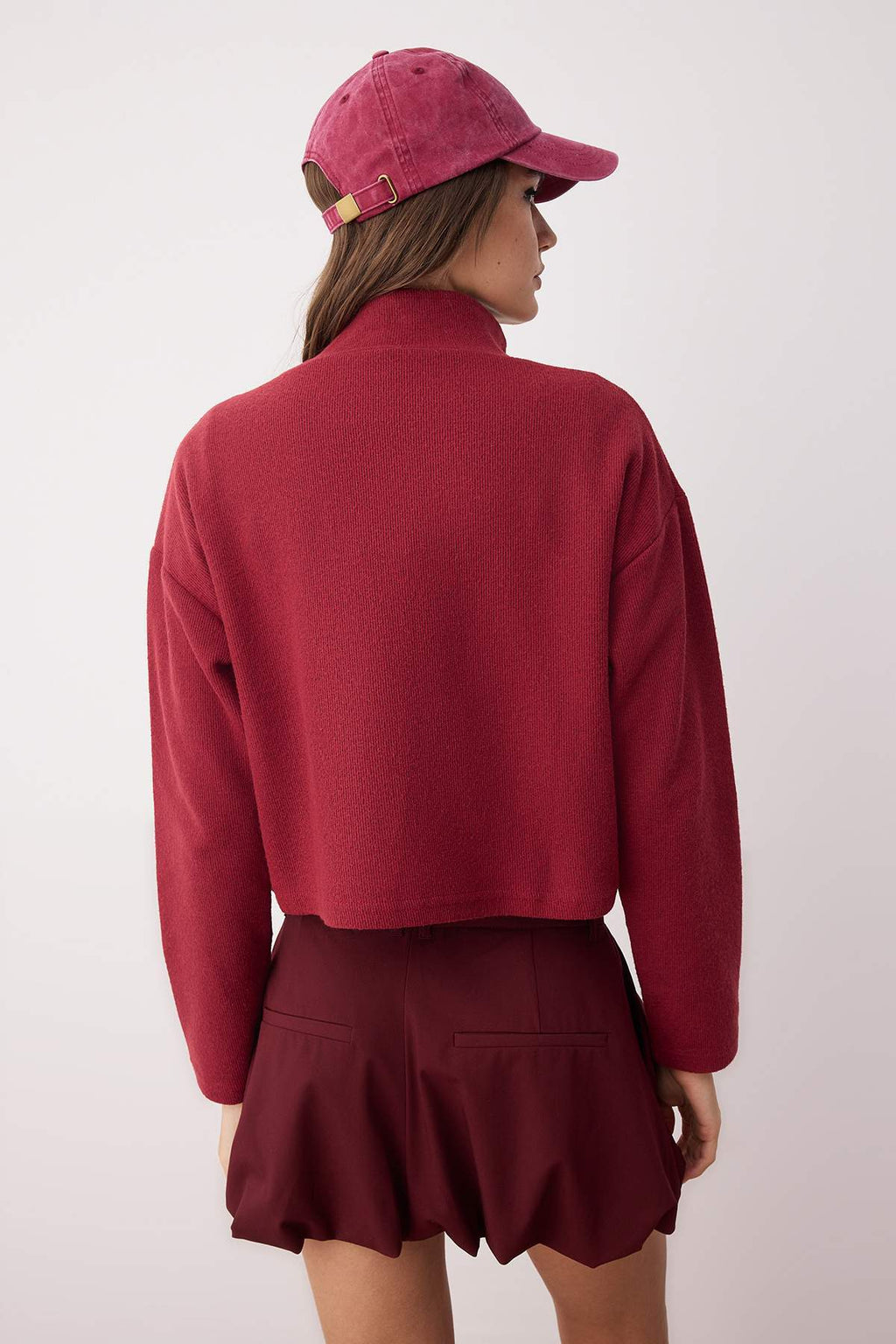Trendyolmilla Siyah Selanik/Triko Görünümlü Fermuarlı Yaka Regular/Normal Kalıp Örme Sweatshirt TWOAW22SW0732