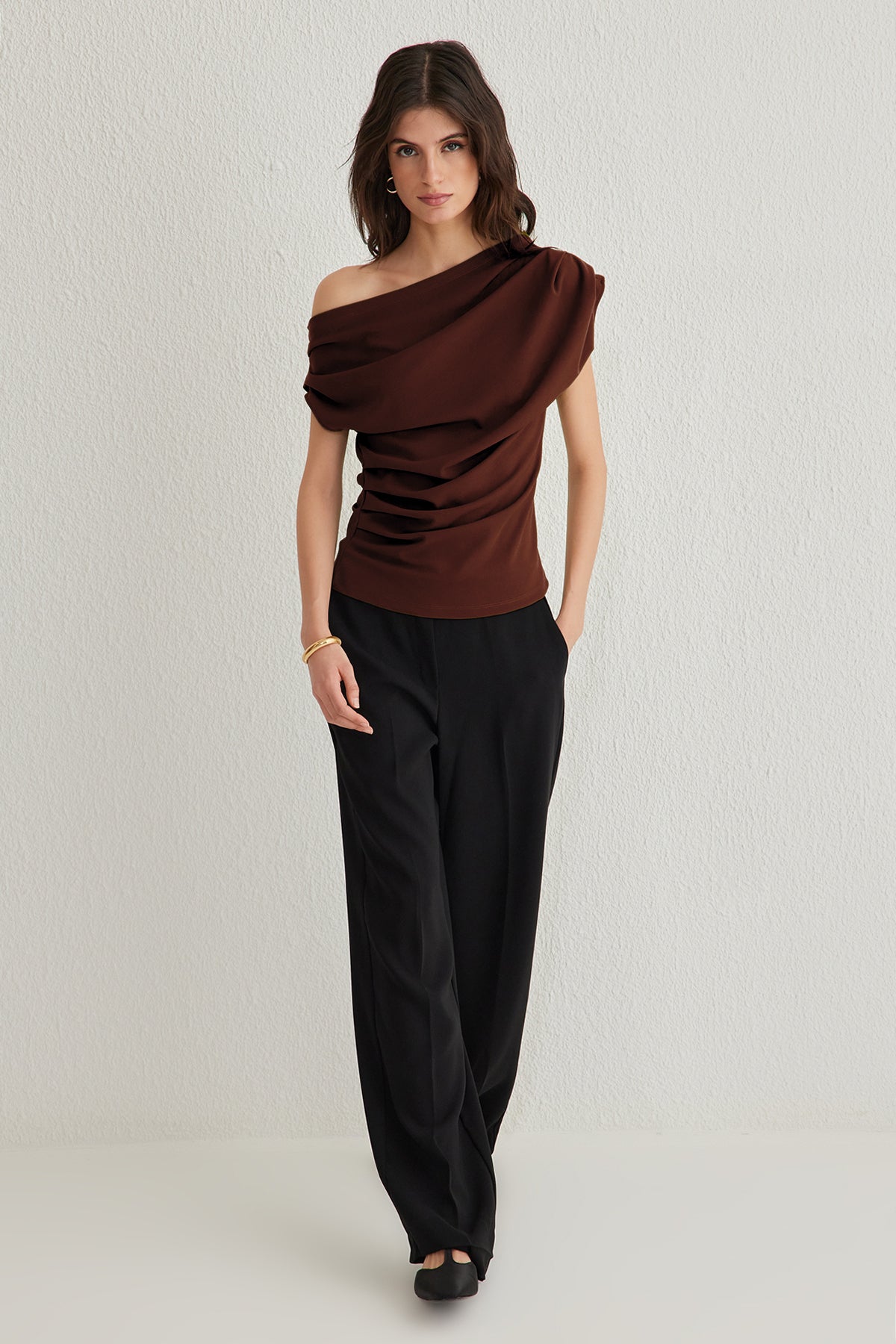 Trendyolmilla Kırmızı Büzgü/Drape Detaylı Dökümlü Asimetrik Yaka Örme Bluz TWOSS25BZ00024