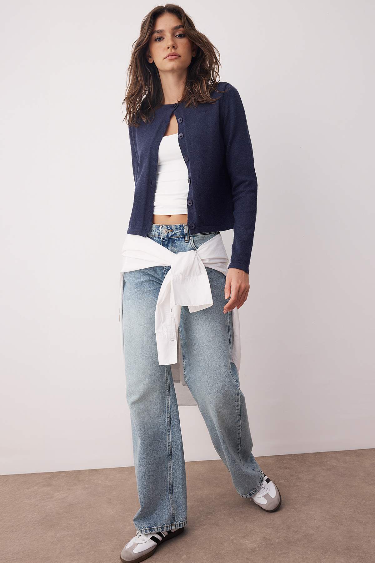Trendyolmilla Mavi Düşük Bel Geniş Paça Wide Leg %100 Pamuk Non-Stretch Jeans TWOAW26JE00075