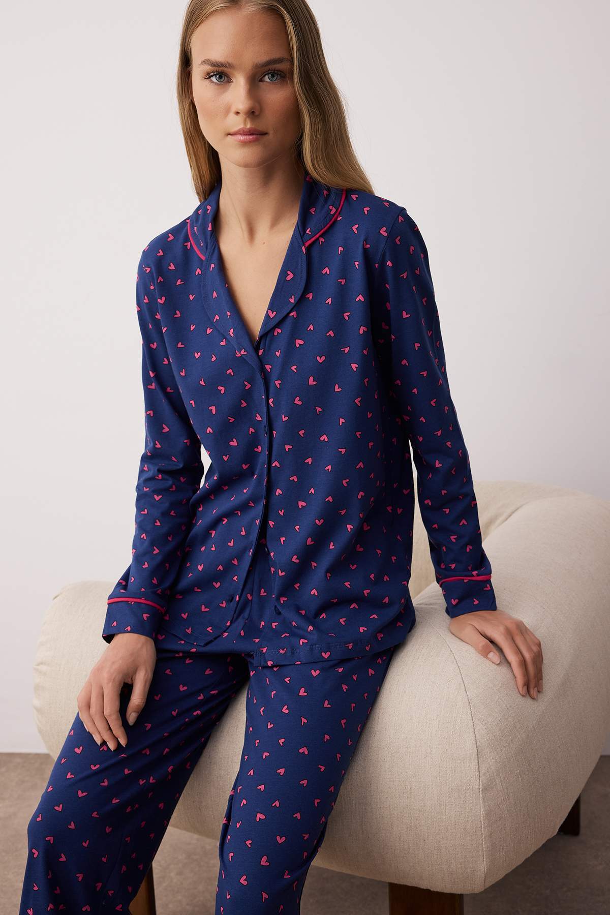 Trendyolmilla Bej %100 Pamuklu Kalpli Biyeli Örme Pijama Takımı THMAW24PT00103