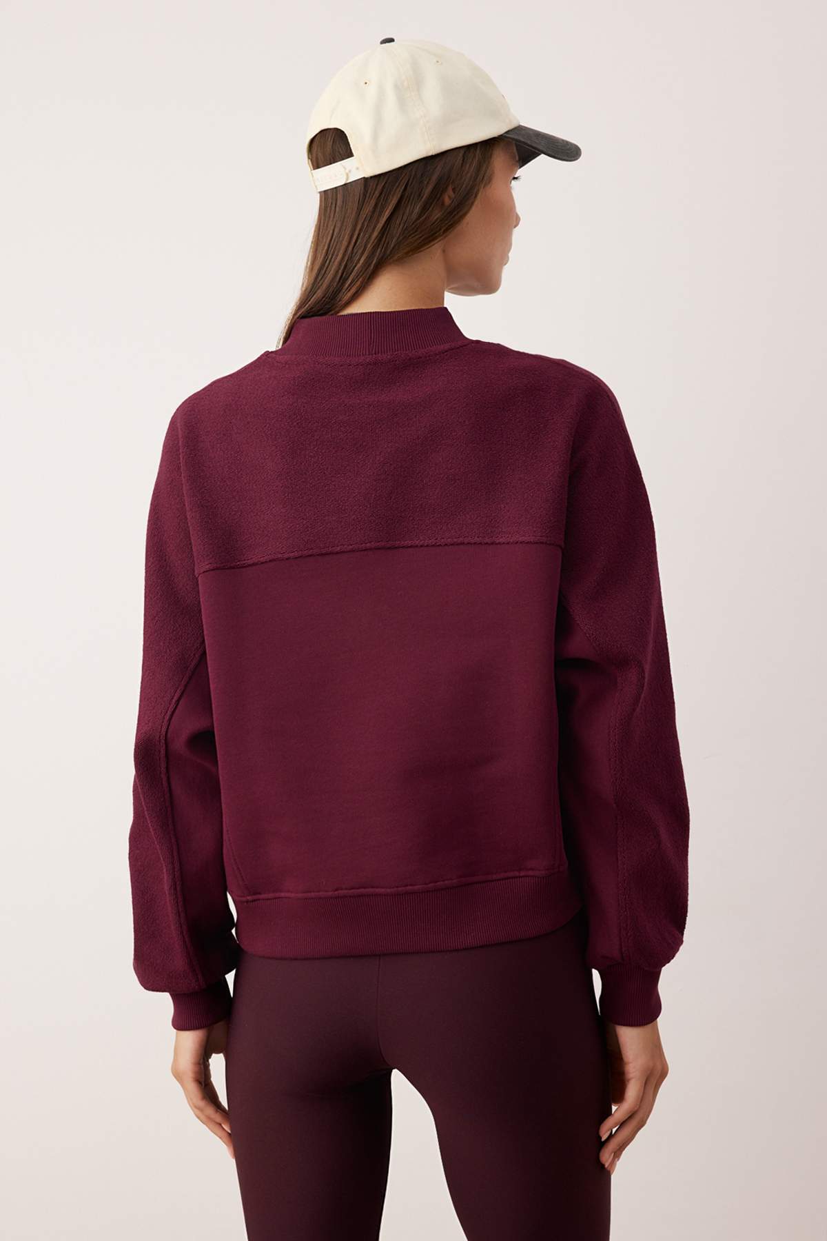 Trendyolmilla Mürdüm Premium Oversize/Geniş Kalıp Dik Yaka Kalın İçi Polarlı Örme Sweatshirt TWOAW26SW00205