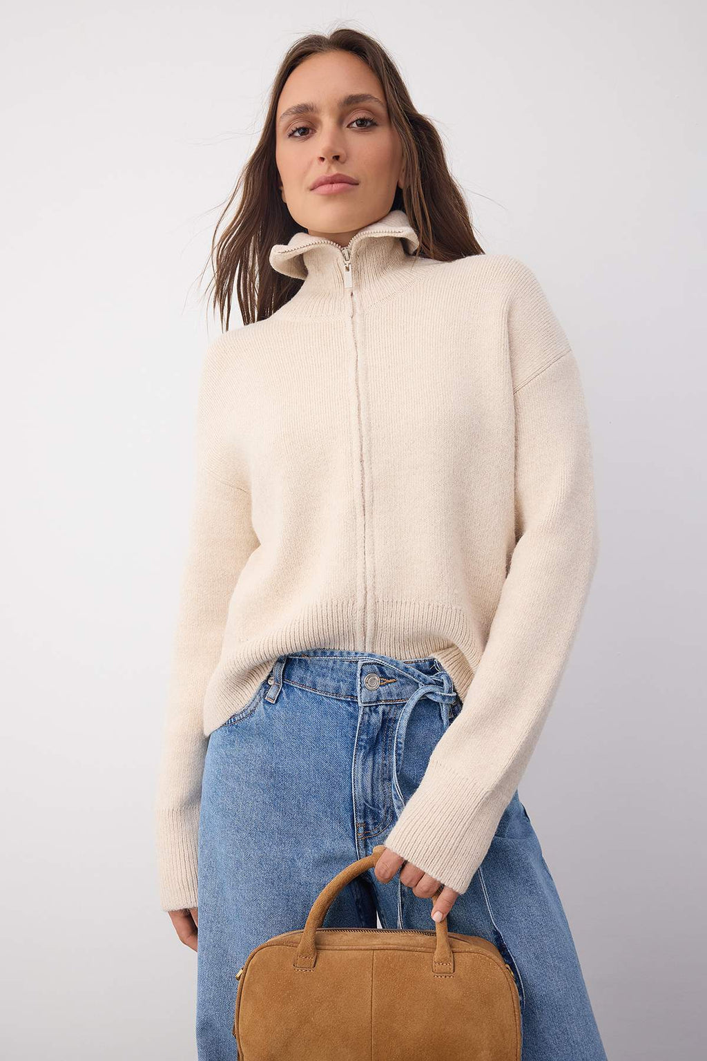 Trendyolmilla Wardrobe Essentials Taş Yumuşak Dokulu Geniş Kalıp Fermuarlı Triko Hırka | TWOAW26HI00092