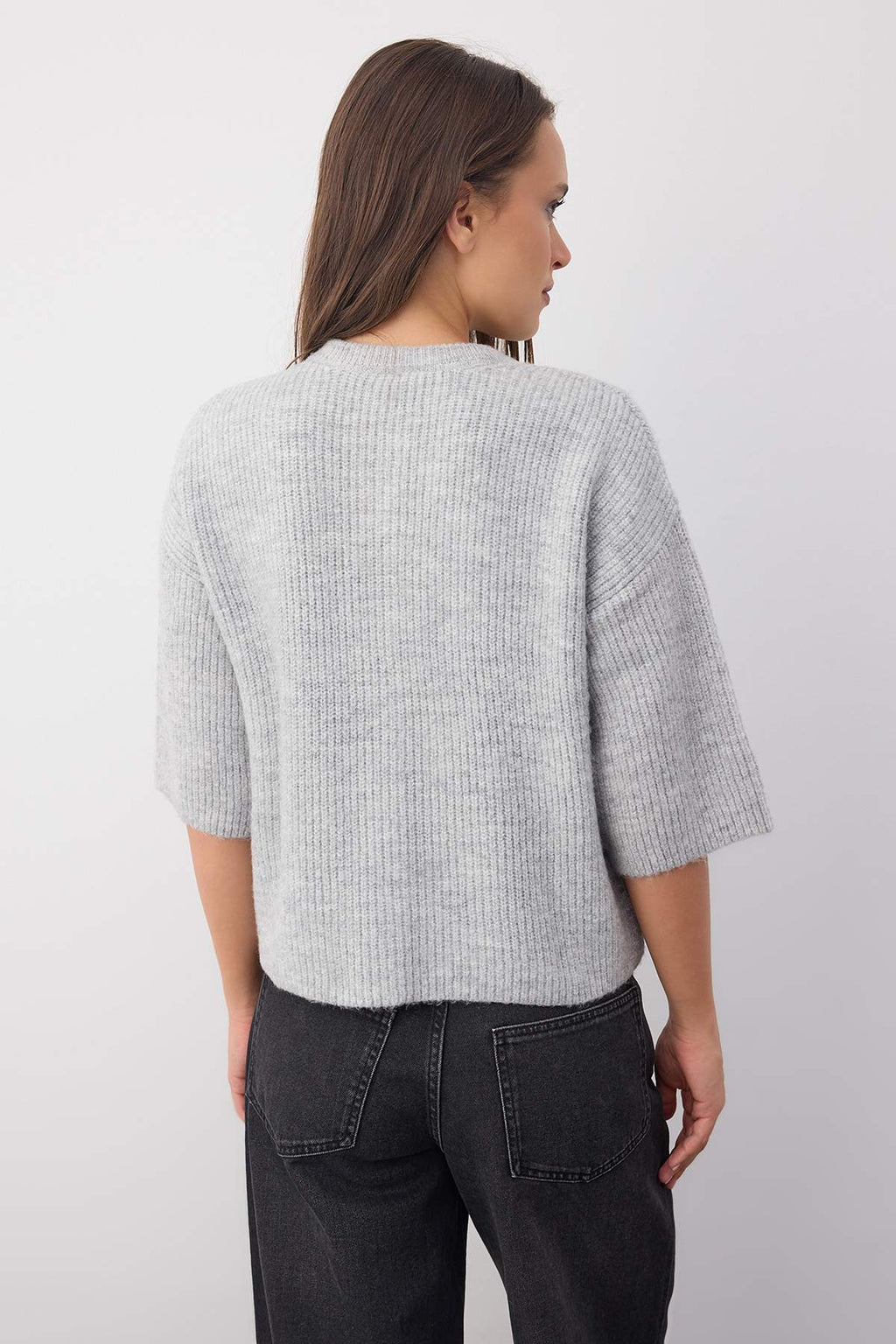 Trendyolmilla Wardrobe Essentials Vizon Yumuşak Dokulu Geniş Kalıp Kısa Kol Basic Triko Hırka | TWOAW26HI00251