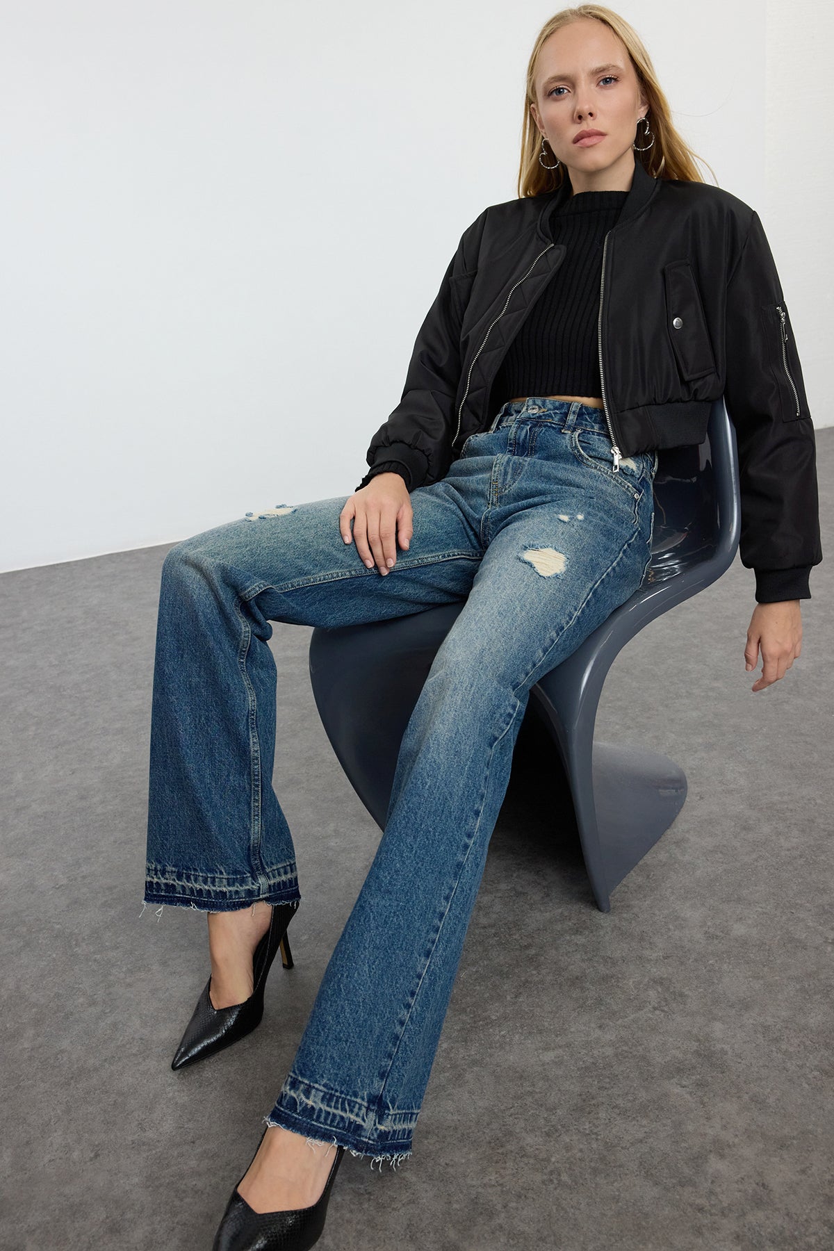 Koyu Mavi Yırtıklı Normal Bel Wide Leg Geniş Paça %100 Pamuk Non-Stretch Jeans TWOAW25JE00203 الصورة الرئيسية