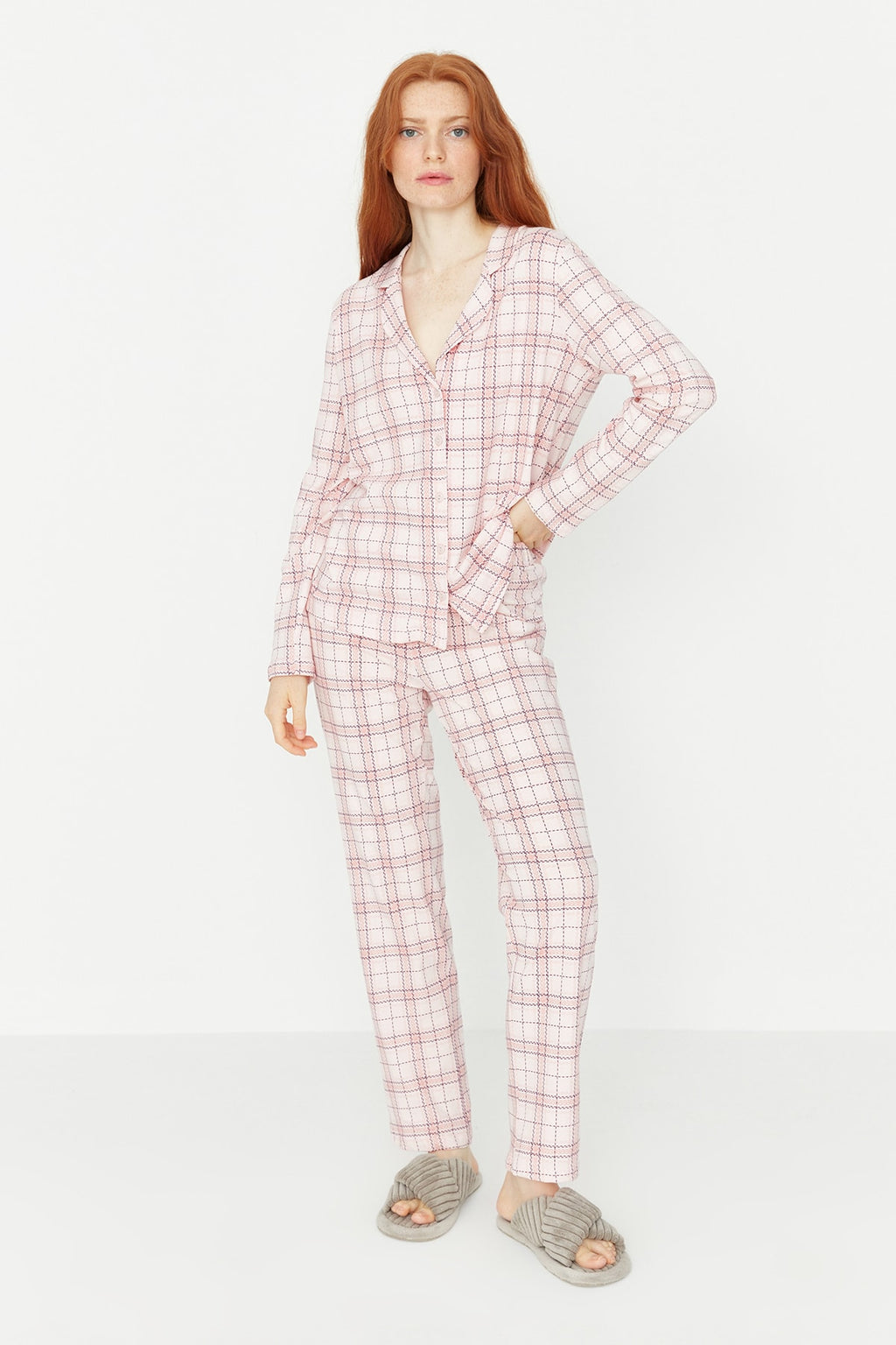 Trendyolmilla Gri %100 Pamuklu Ekoseli Örme Pijama Takımı THMAW20PT0266