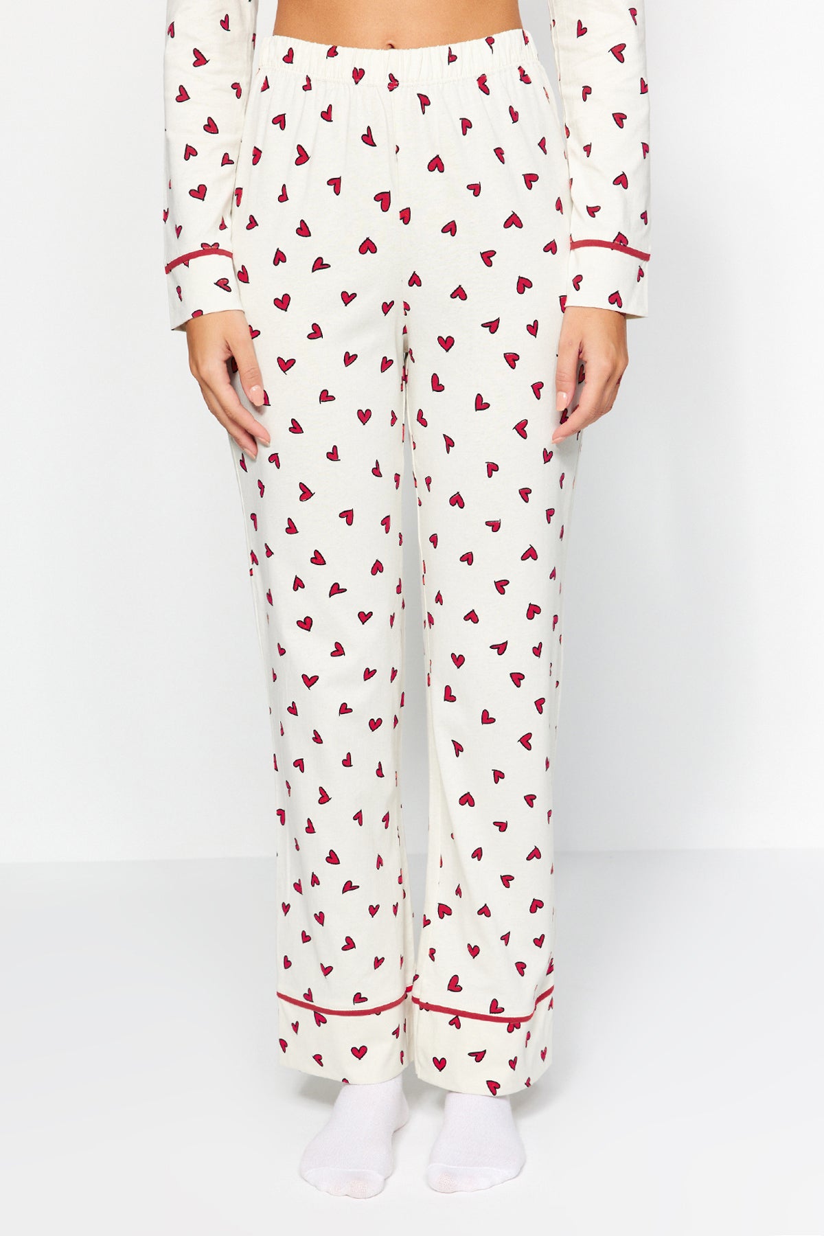Trendyolmilla Bej %100 Pamuklu Kalpli Biyeli Örme Pijama Takımı THMAW24PT00103