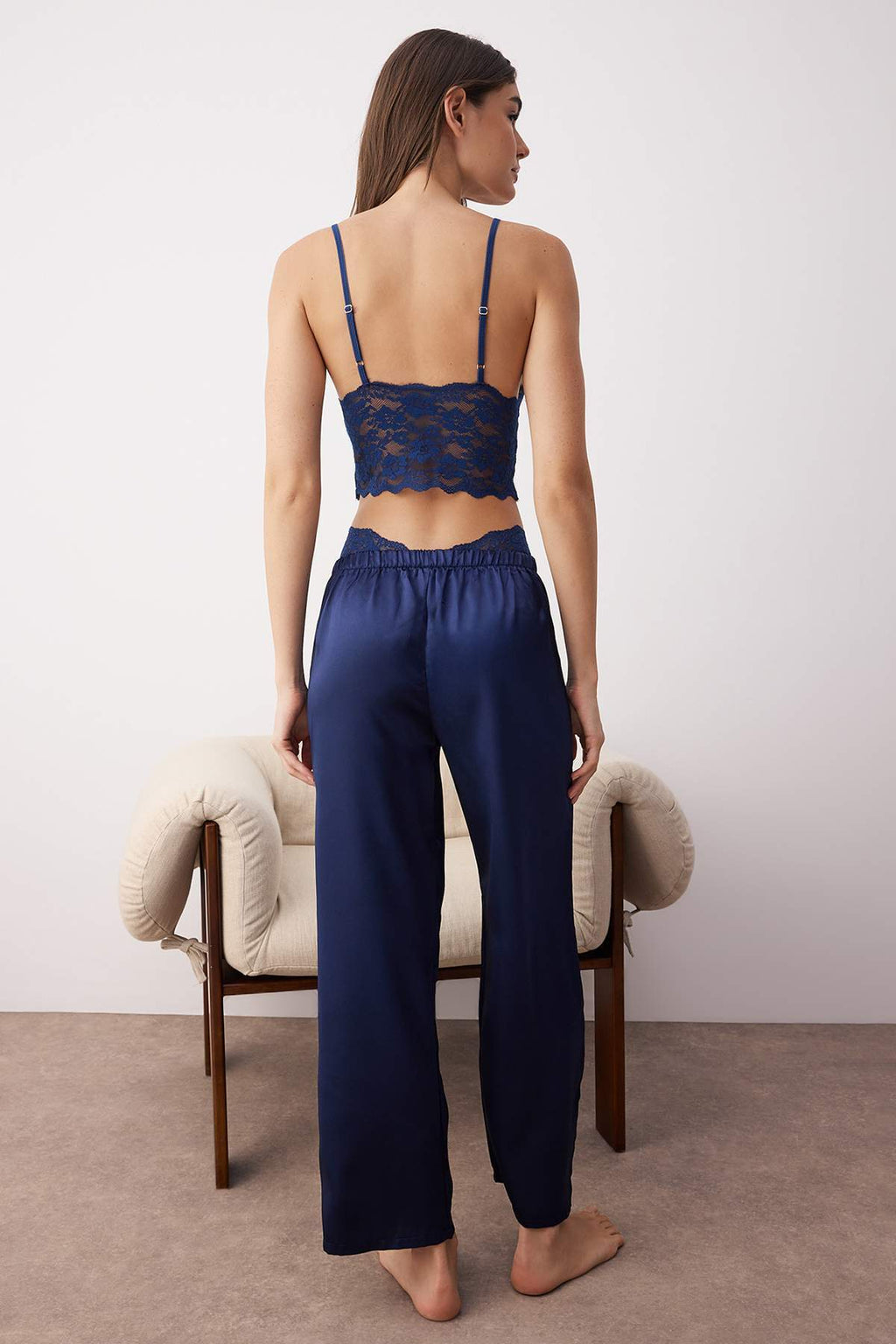Trendyolmilla Çok Renkli 3'lü Çeyiz Set Çiçekli Üst Dantel, Alt Saten Külotlu Dokuma Pijama Takımı THMAW26PT00077