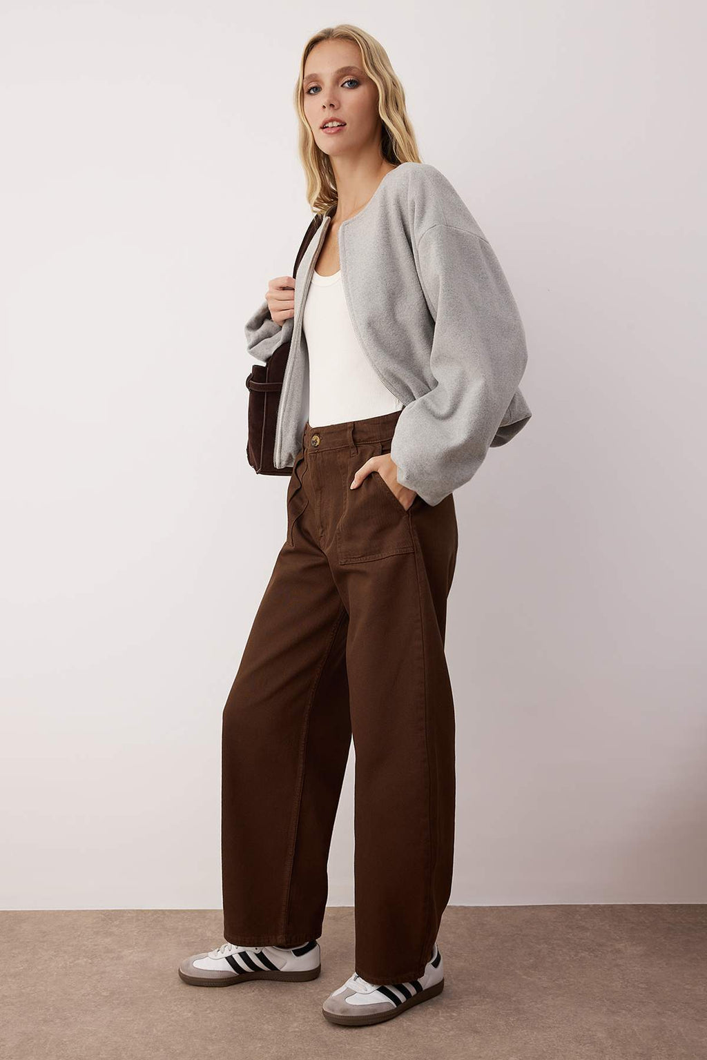 Trendyolmilla Siyah Barrel Kalıp %100 Pamuk Gabardin Pantolon TWOAW26PL00084