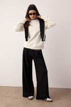 Trendyolmilla Ekru Premium Oversize/Geniş Kalıp Kalın İçi Polarlı Örme Sweatshirt TWOAW26SW00203