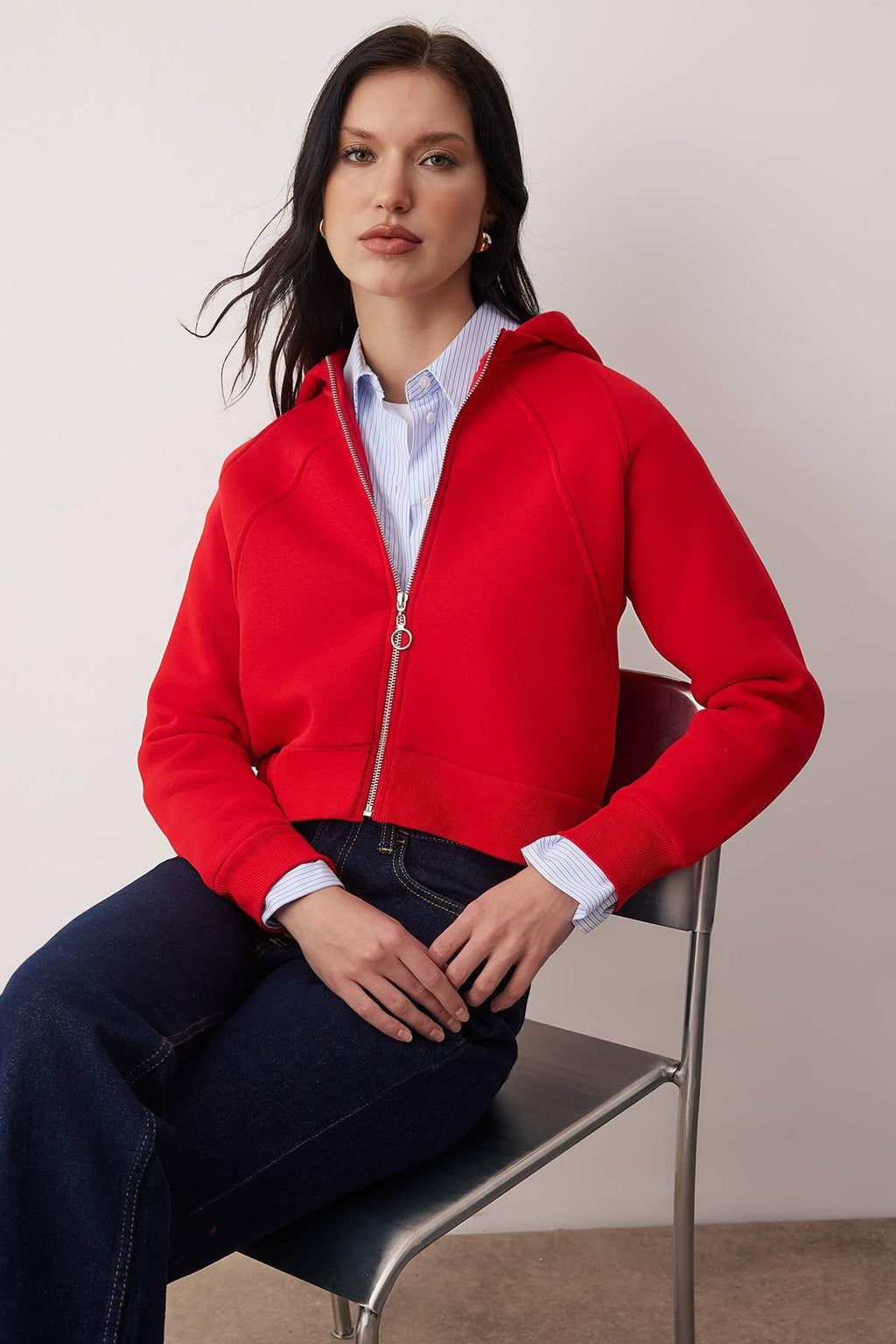 Trendyolmilla Kırmızı Regular Kalıp Crop Fermuarlı Kapüşonlu Kalın İçi Polarlı Örme Sweatshirt TWOAW26SW00045