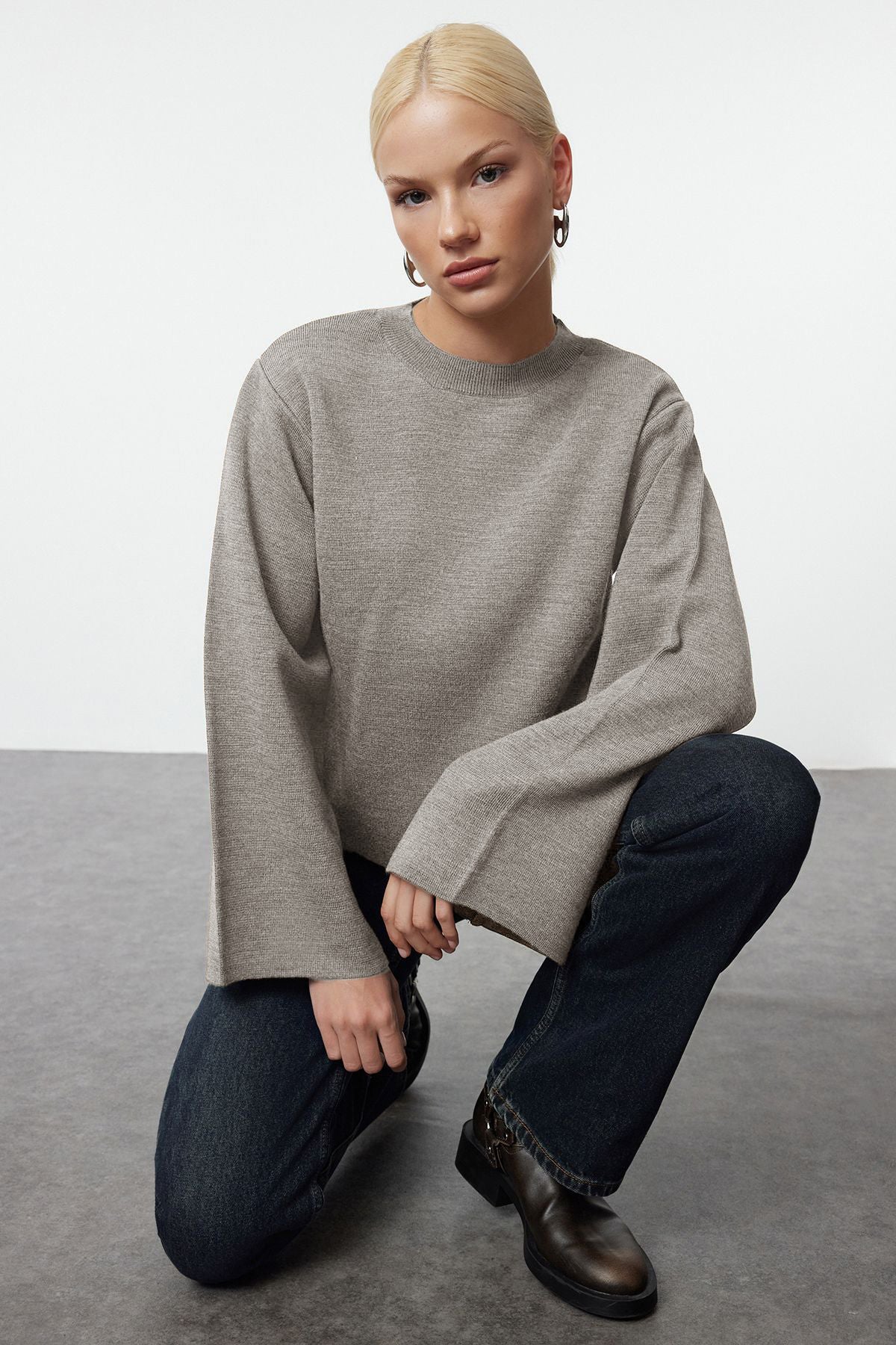 Trendyolmilla More Sustainable Taş Basic Triko Kazak TWOAW25KZ00313 Secondary image
