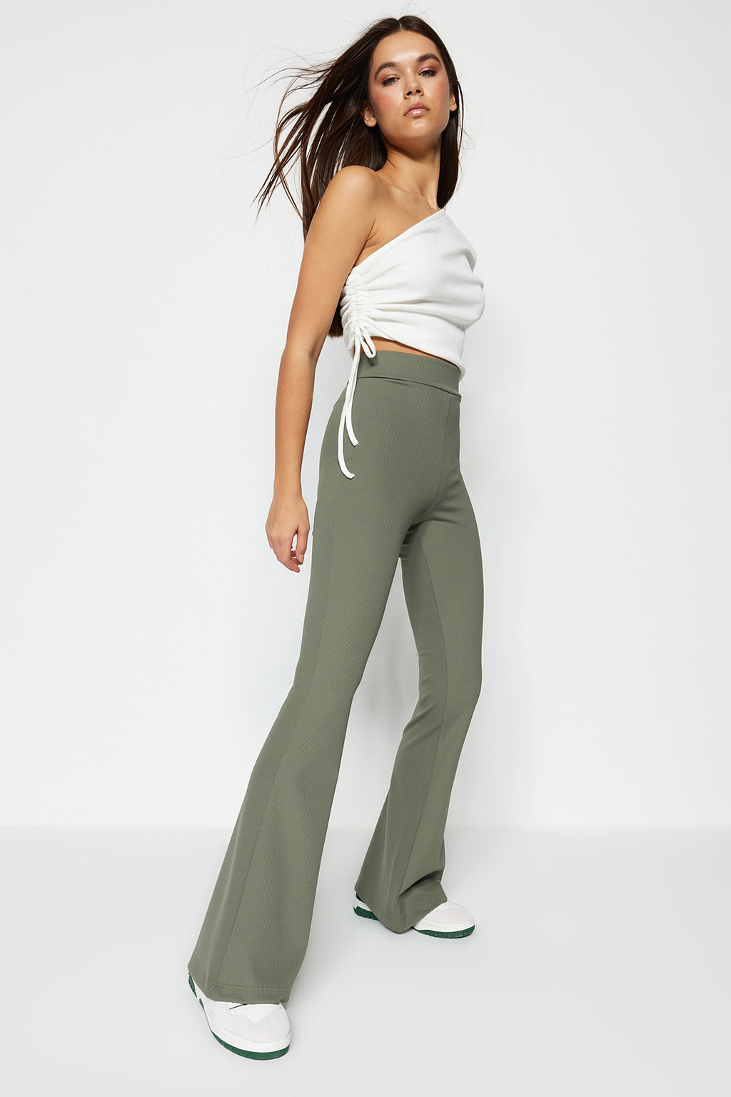 Trendyolmilla Antrasit Fitilli Flare/İspanyol Paça Yüksek Bel Esnek Örme Tayt Pantolon TWOSS23PL00135