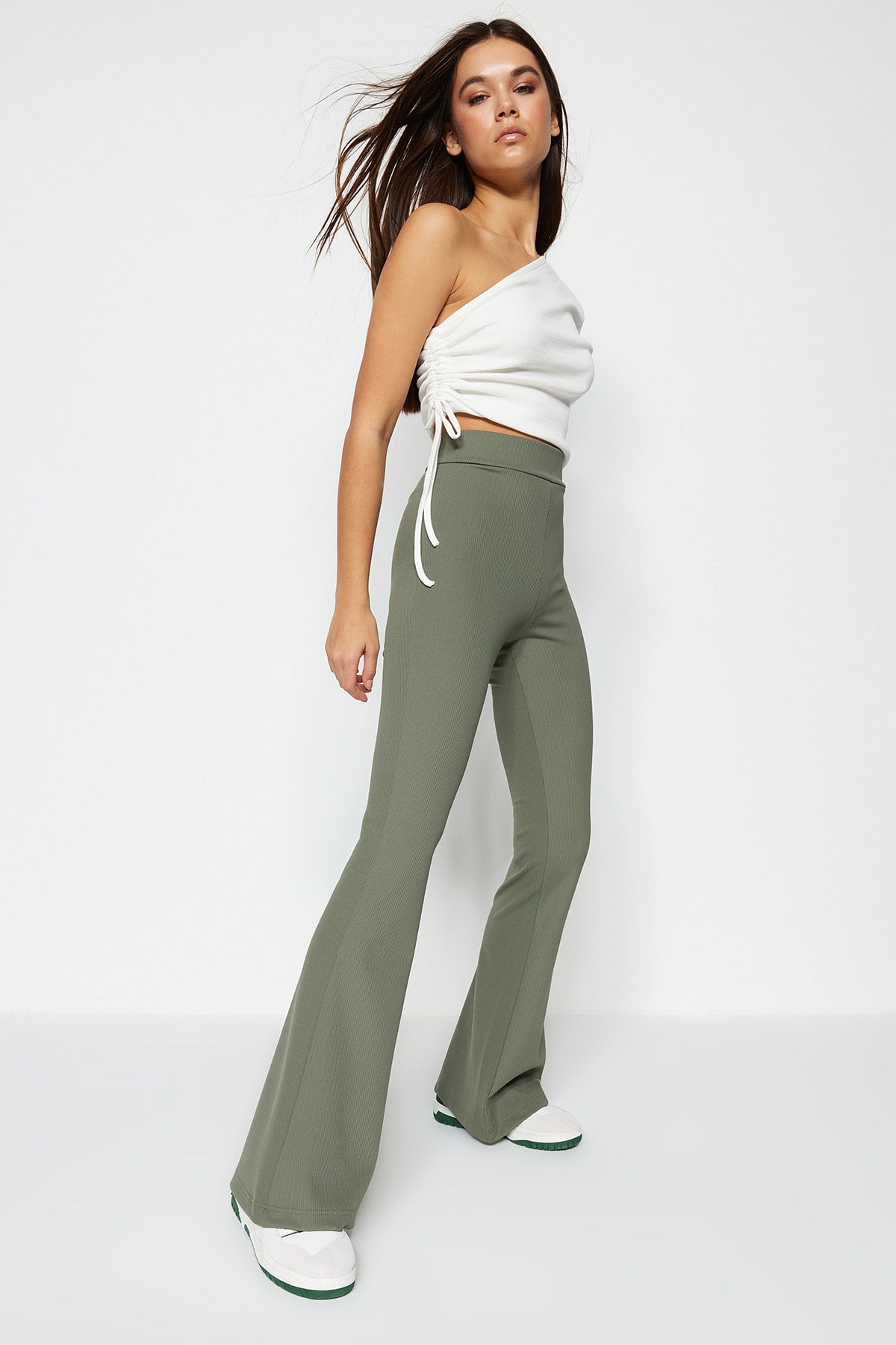 Trendyolmilla Antrasit Fitilli Flare/İspanyol Paça Yüksek Bel Esnek Örme Tayt Pantolon TWOSS23PL00135