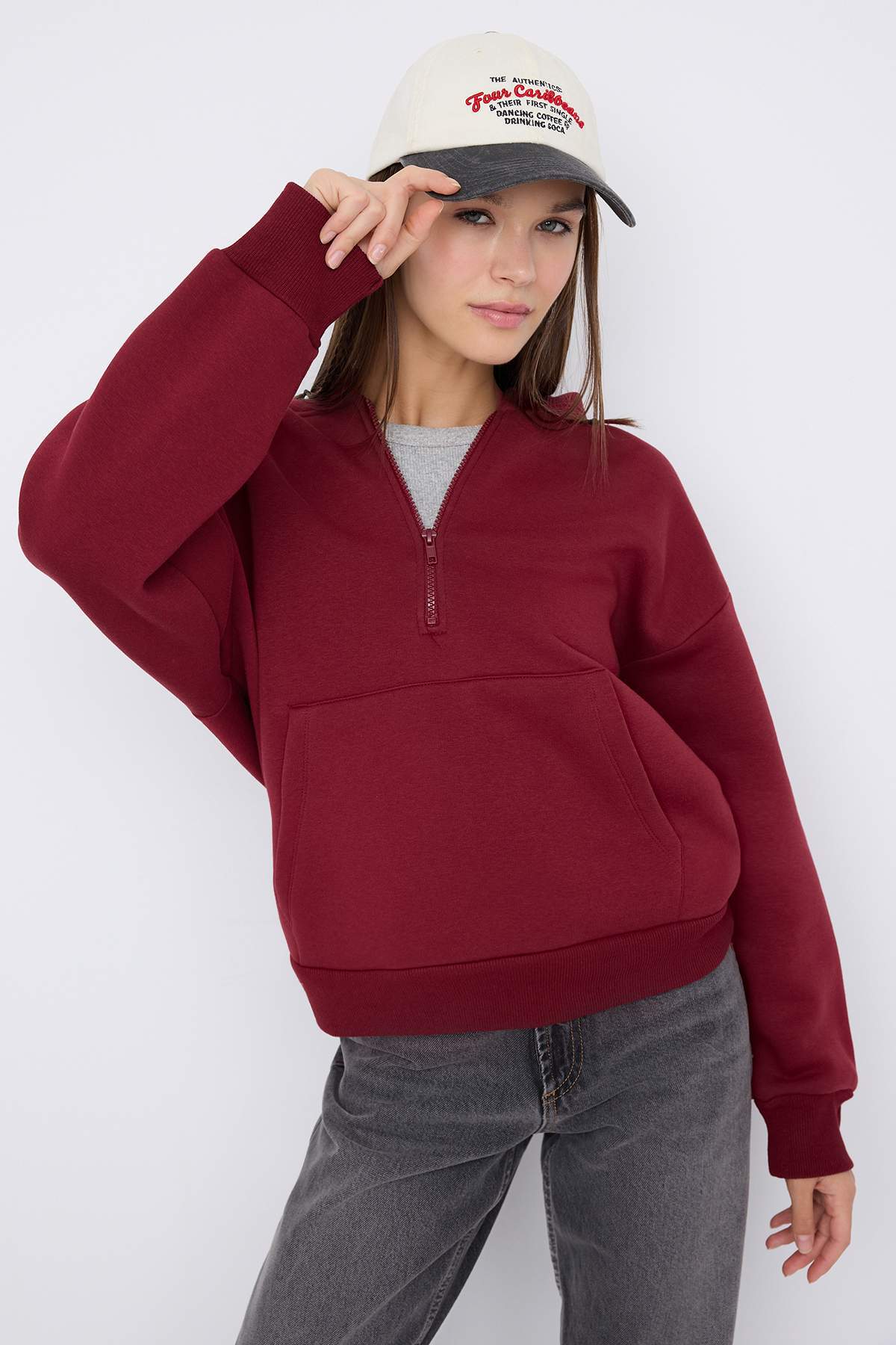 Trendyolmilla Teen Siyah Kapüşonlu Kalın İçi Polarlı Yarım Pat Fermuarlı Cepli Örme Sweatshirt TWOAW26SW00160