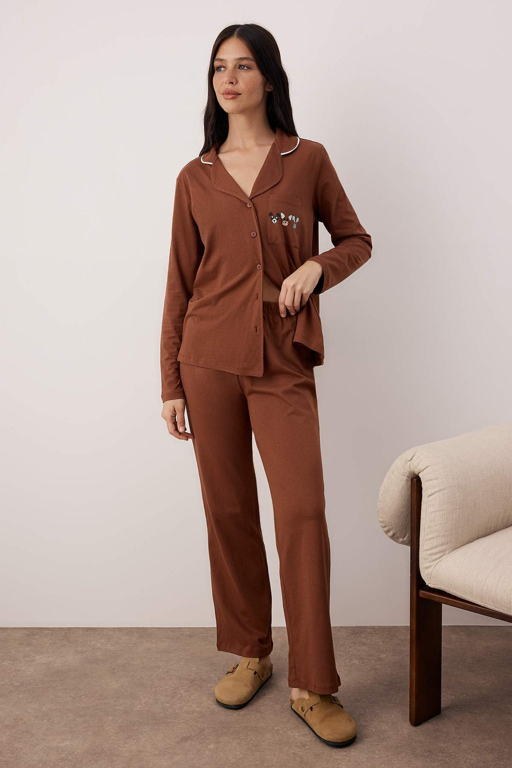 Trendyolmilla Gri %100 Pamuklu Biye ve Cep Detaylı Baskılı Örme Pijama Takımı THMAW22PT0785