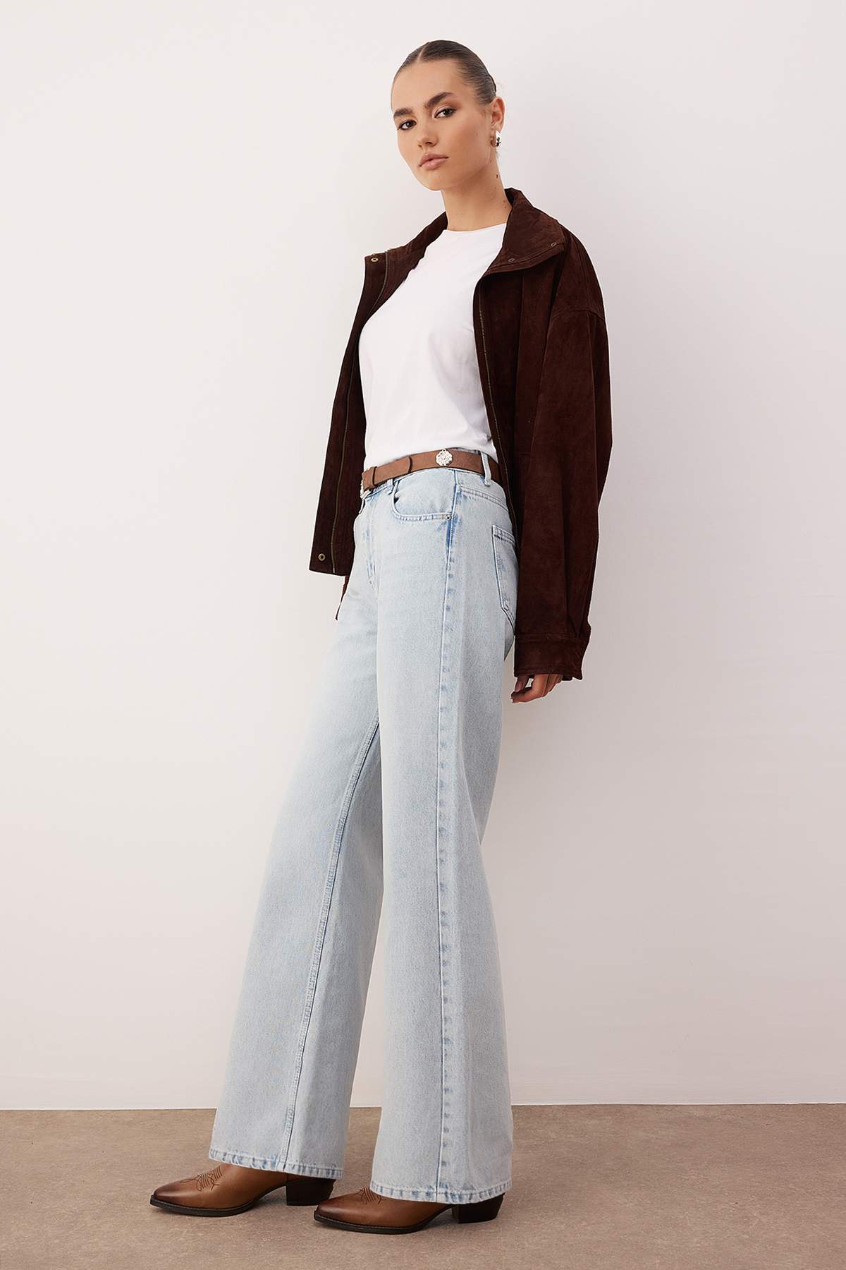 Açık Mavi Kemerli Yüksek Bel Wide Leg Palazzo Jeans TWOAW26JE00271 Secondary image