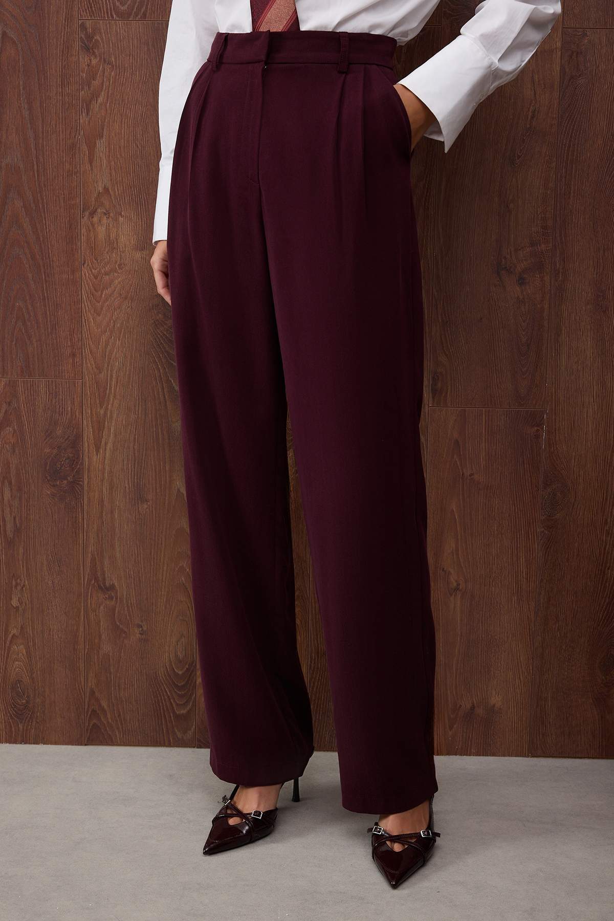 Özel Koleksiyon Mürdüm Düz Paça/Straight Dokuma Yumuşak Kumaş Pantolon TWOAW26PL00123