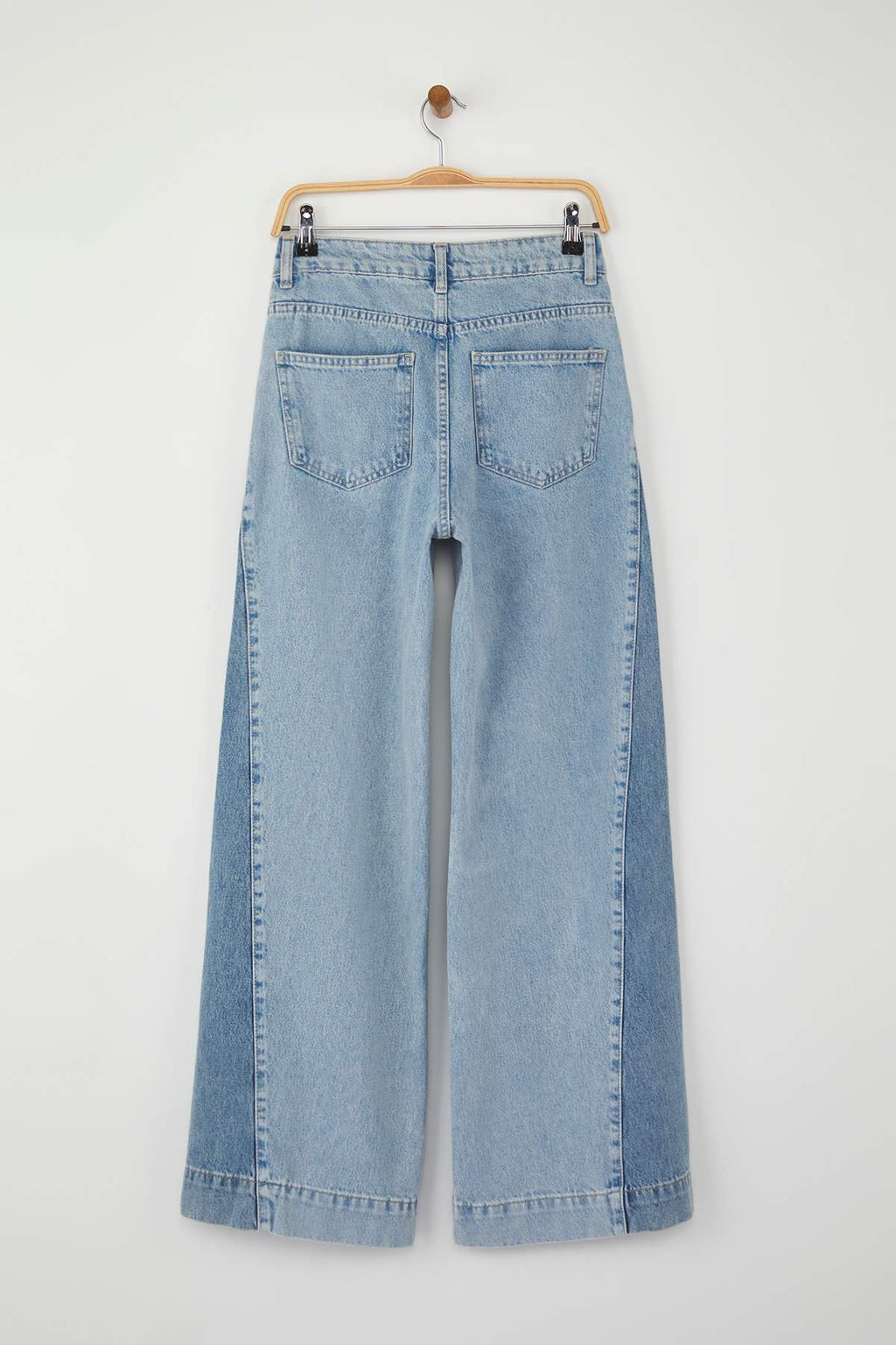 Trendyolmilla Özel Koleksiyon Mavi Yüksek Bel Renk Bloklu Wide Leg Geniş Paça Jeans TWOAW26JE00099