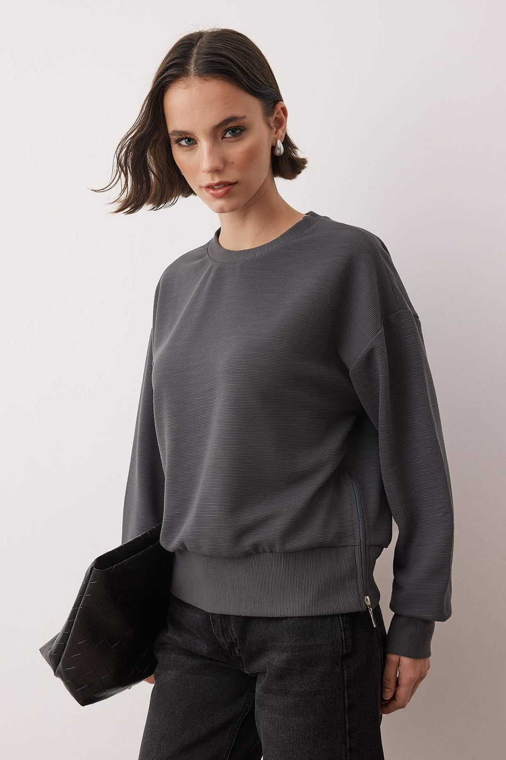 Trendyolmilla Ekru Fitilli Regular/Normal Kalıp Örme Sweatshirt TWOAW26SW00046