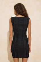 Siyah Bodycon Kayık Yaka Kolsuz Mini Dokulu Örme Elbise TWOSS26EL00009