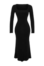Trendyolmilla Bordo Maxi Volanlı Kare Yaka Fitted/Vücuda Oturan Maxi Esnek Örme Elbise TWOAW24EL00613