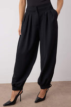Siyah Şalvar/Harem Dökümlü Düğme Detaylı Pantolon TWOAW26PL00065
