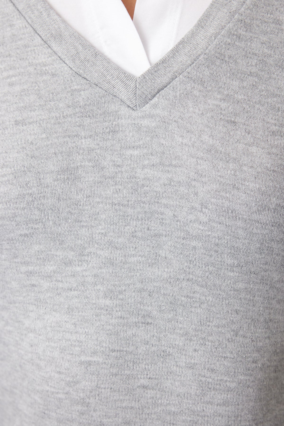 Trendyolmilla Gri Melanj Dokuma Detaylı Gömlek Yaka Regular/Normal Kalıp Örme Bluz TWOAW25BZ00035