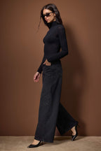 Siyah Taş Detaylı Normal Bel Wide Leg Jeans TWOAW26JE00284