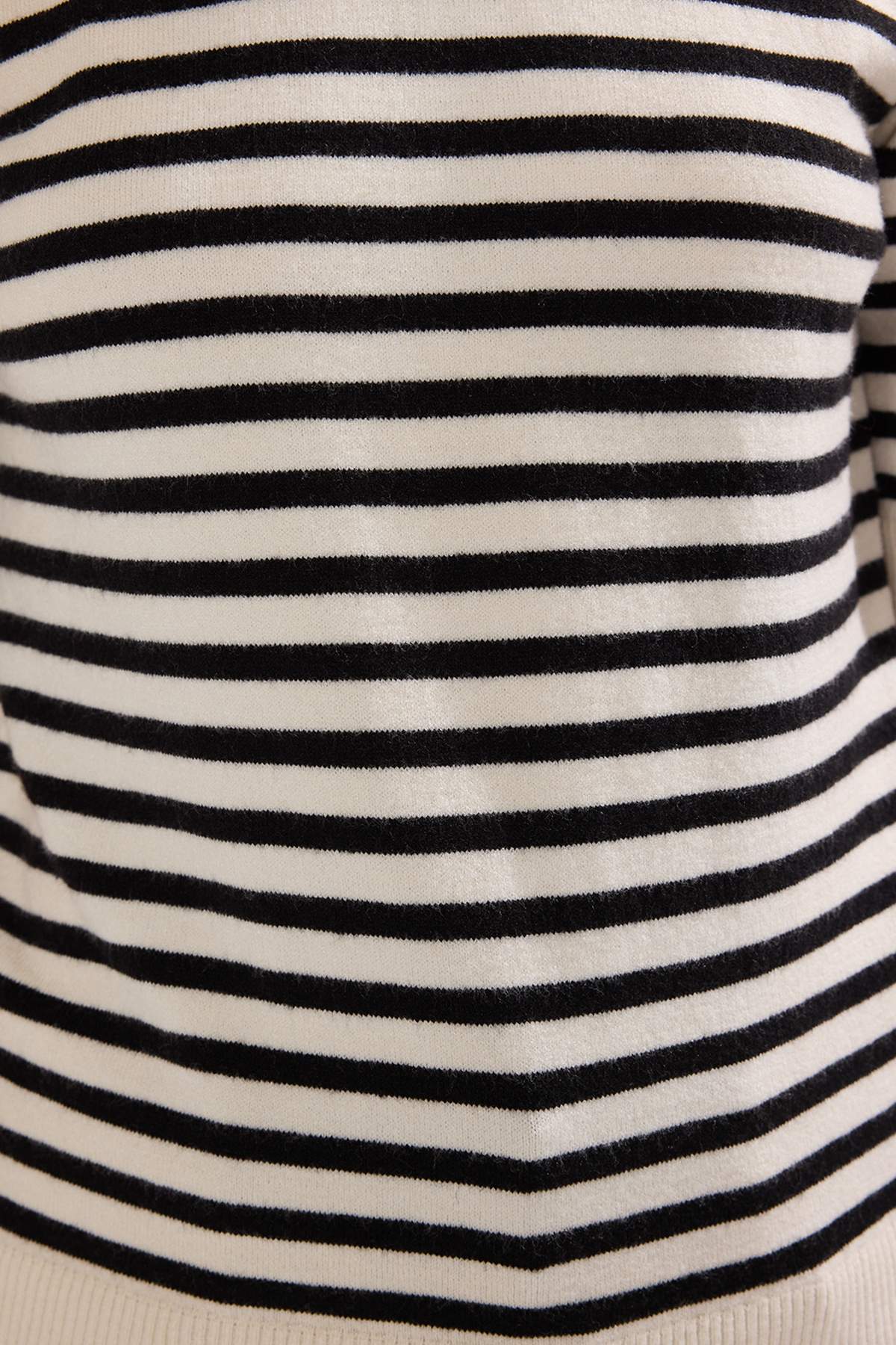 Trendyolmilla Bordo Merserize Görünümlü Premium İplik/Özel İplik Basic İnce Triko Bluz TWOAW24BZ00005