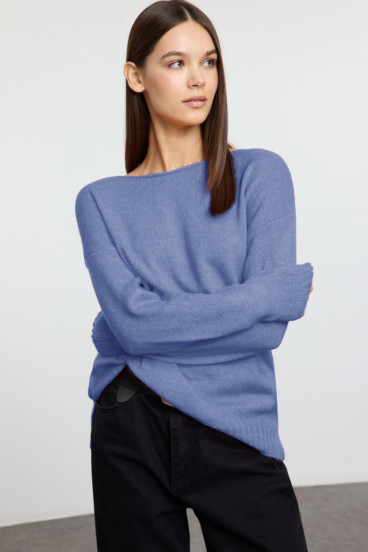 Trendyolmilla Indigo Yünlü Kayık Yaka Basic Triko Kazak TWOAW25KZ00010
