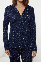 Trendyolmilla Lacivert %100 Pamuklu Galaksi Desenli Örme Pijama Takımı THMAW25PT00097