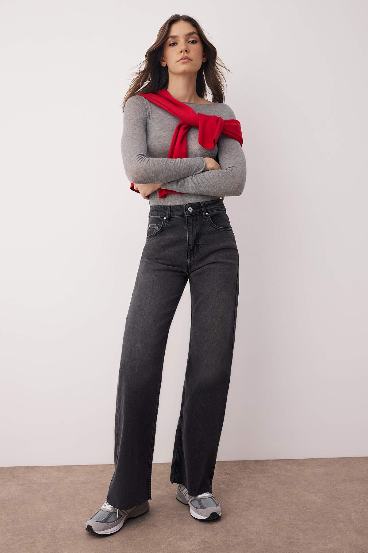 Trendyolmilla Koyu Mavi Yüksek Bel Comfort Paçası Kesikli Wide Leg Palazzo Jeans TWOAW26JE00081